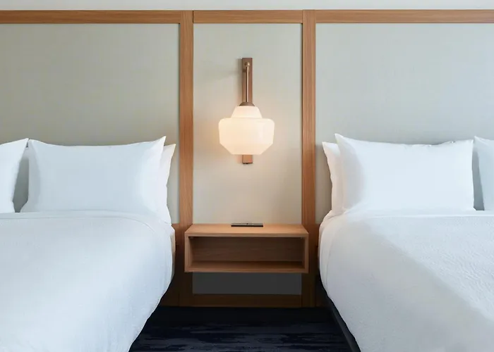 Hotel Fairfield & By Marriott