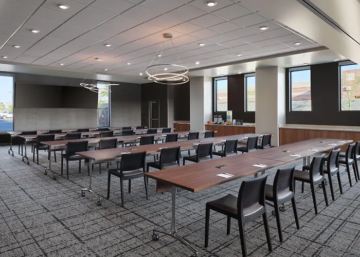Fairfield & By Marriott 3*